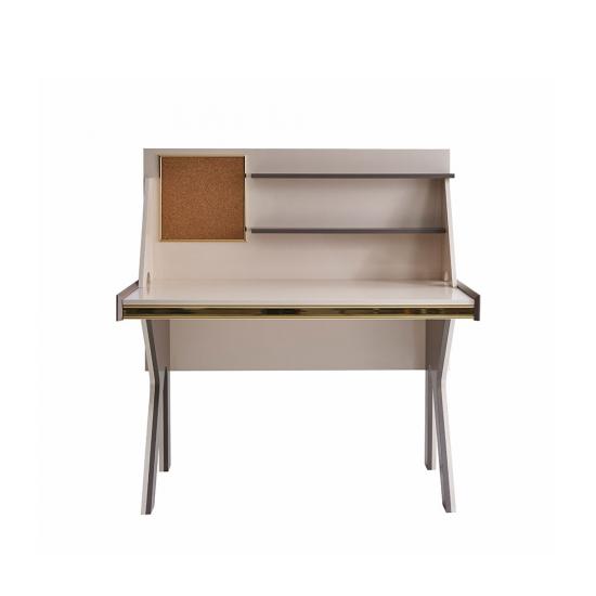 Rixos Çalişma Masasi