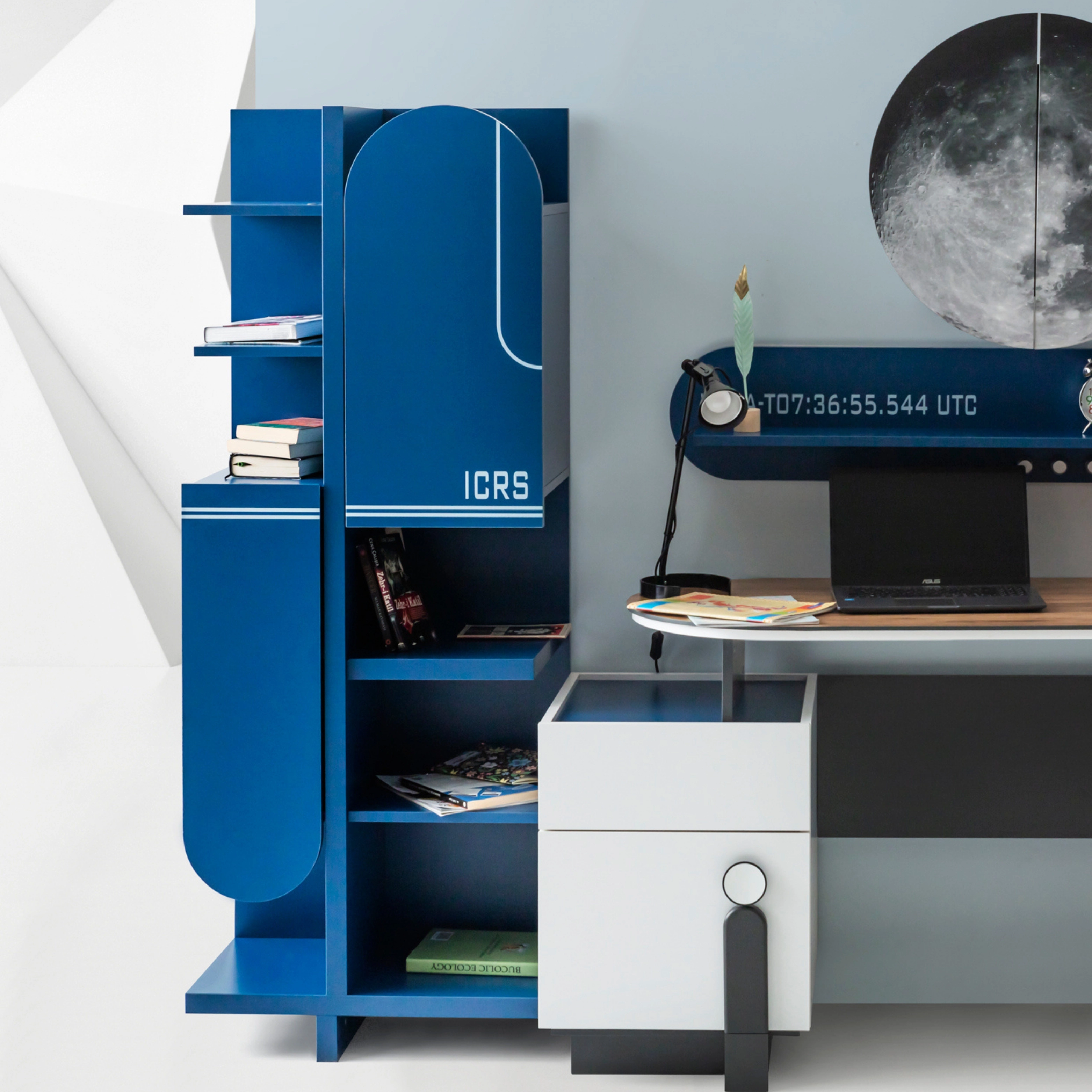 Space 7 Kitaplık