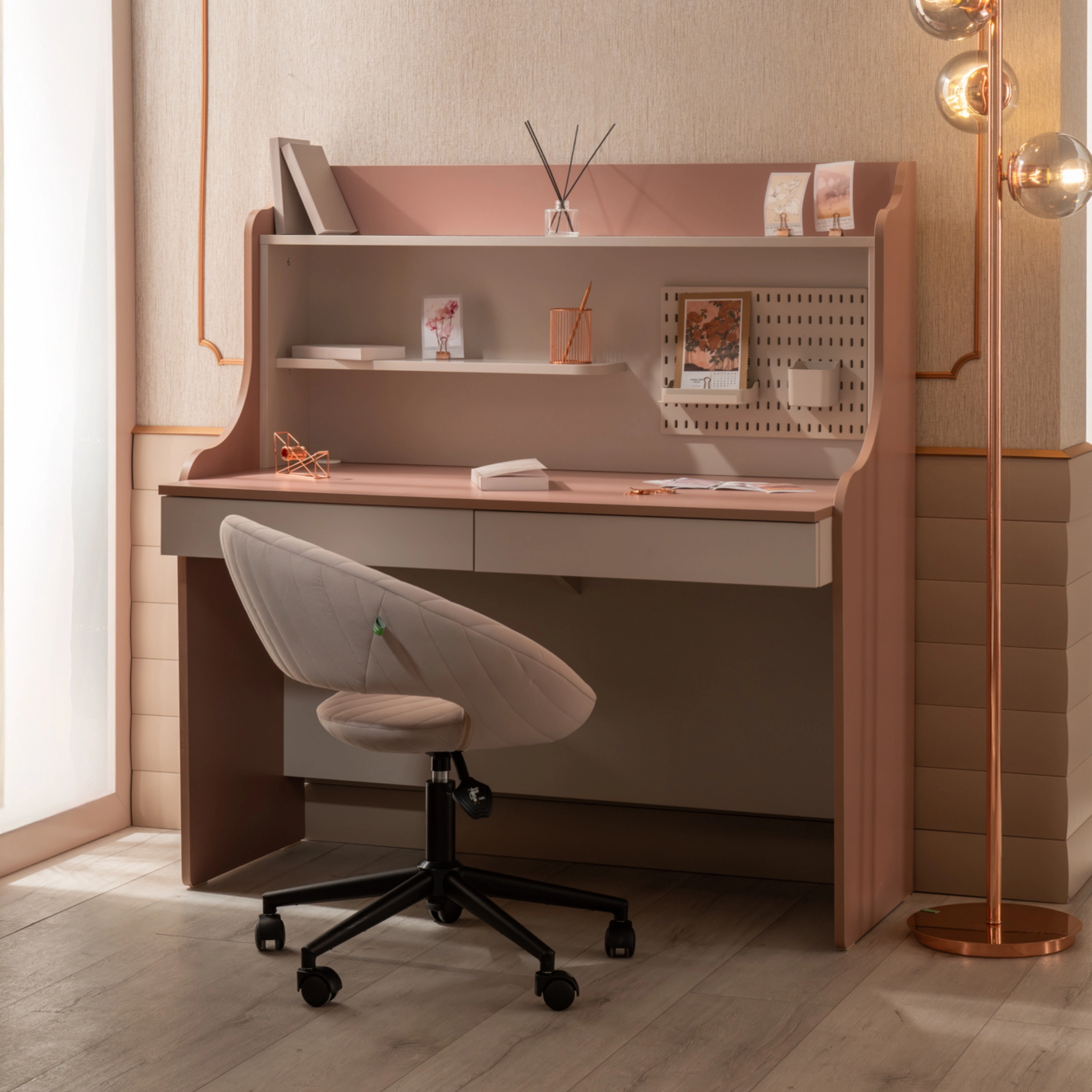 Estella Genç Odası