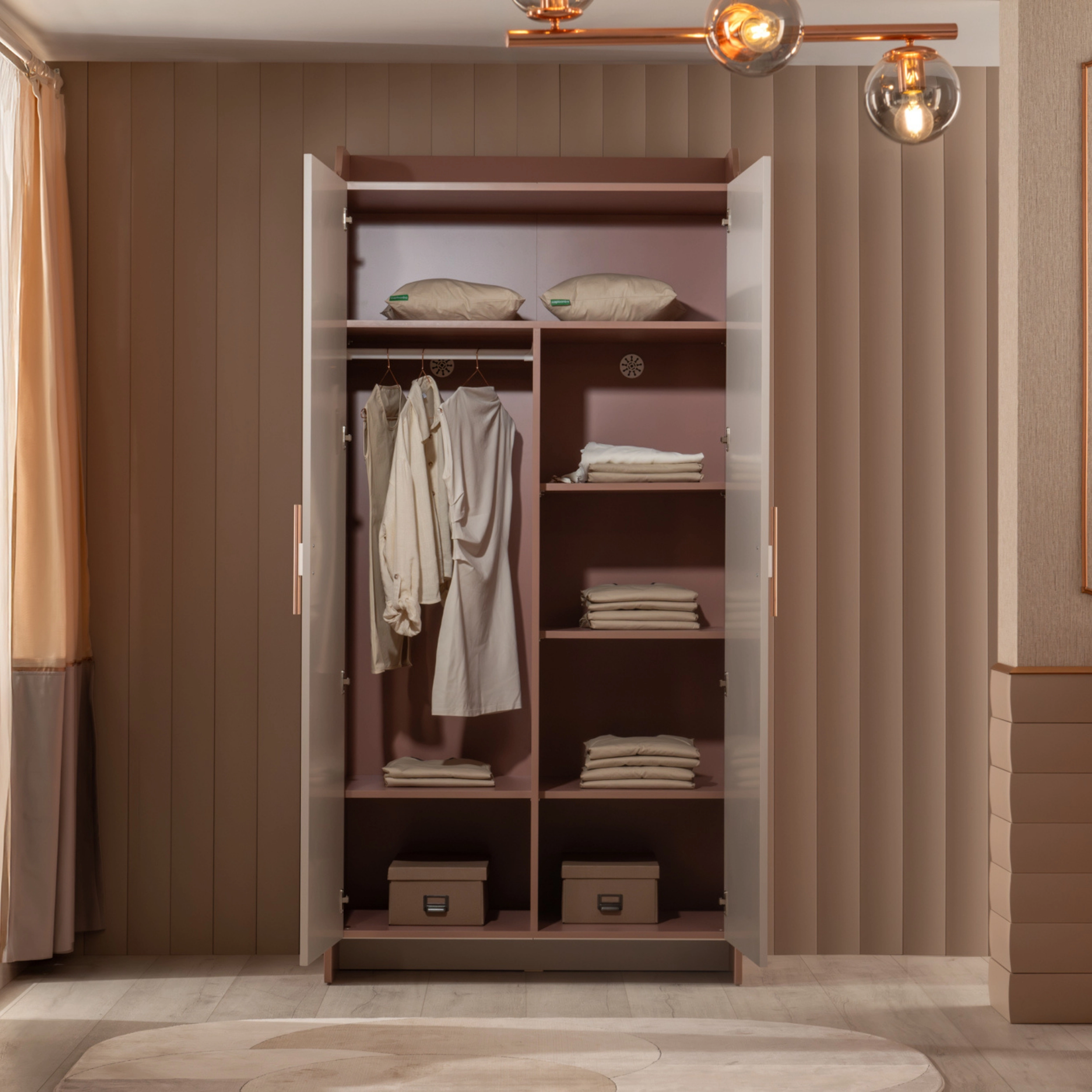 Estella Genç Odası